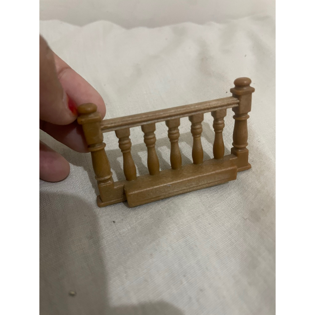 pagar rumah sylvanian