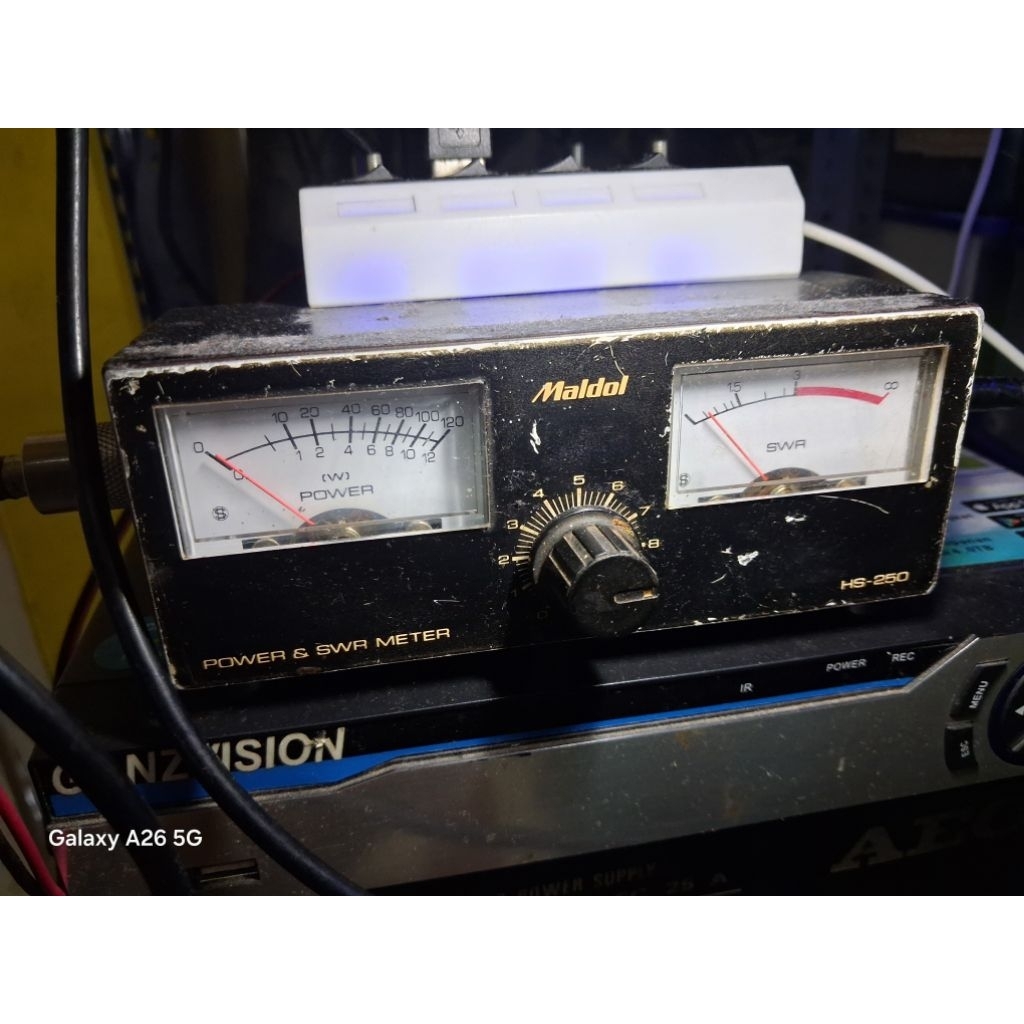 swr maldol HS250 $ HF VHF