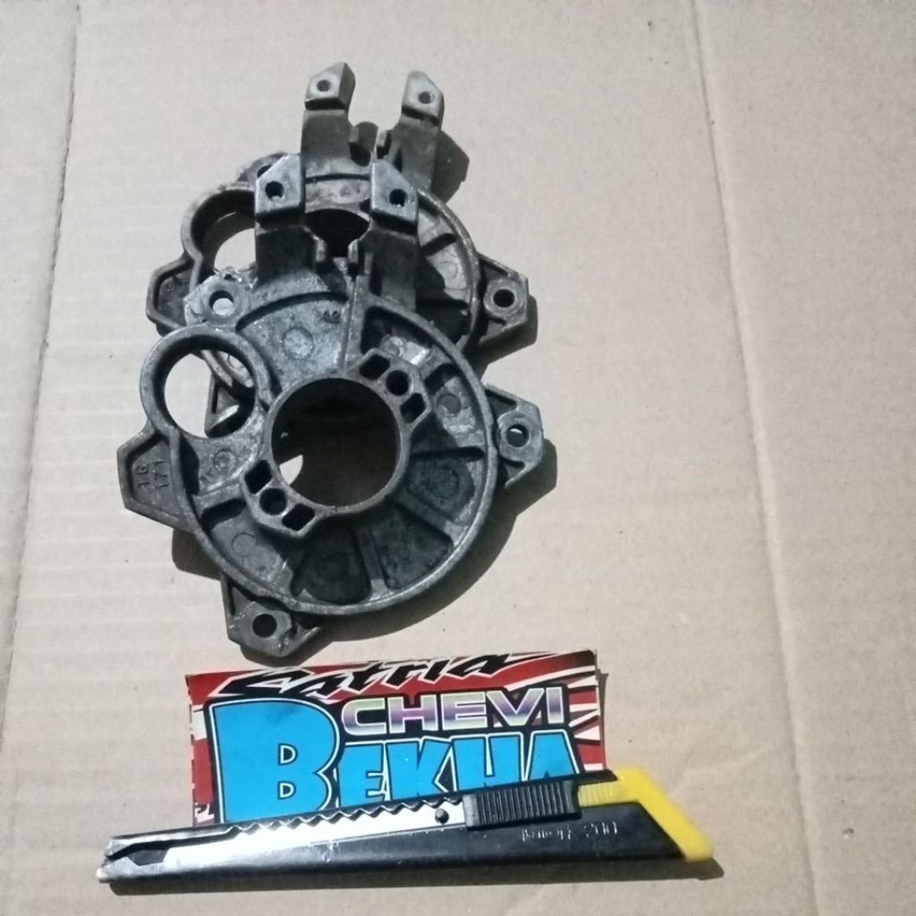 BREKET DUDUKAN PANGKON SPUL SATRIA HIU SATRIA 2 TAK ORIGINAL COPOTAN