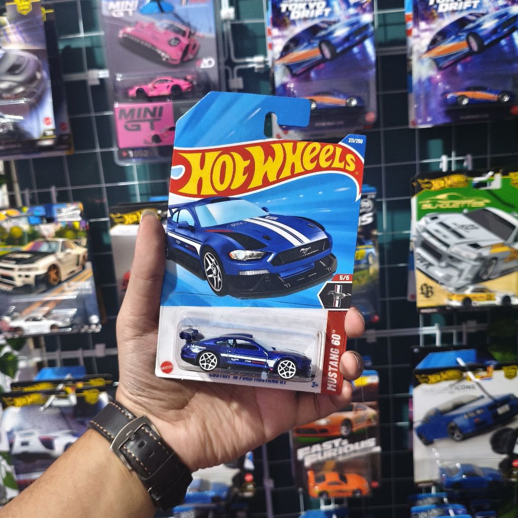 Hot Wheels HotWheels Custom '18 Ford Mustang GT