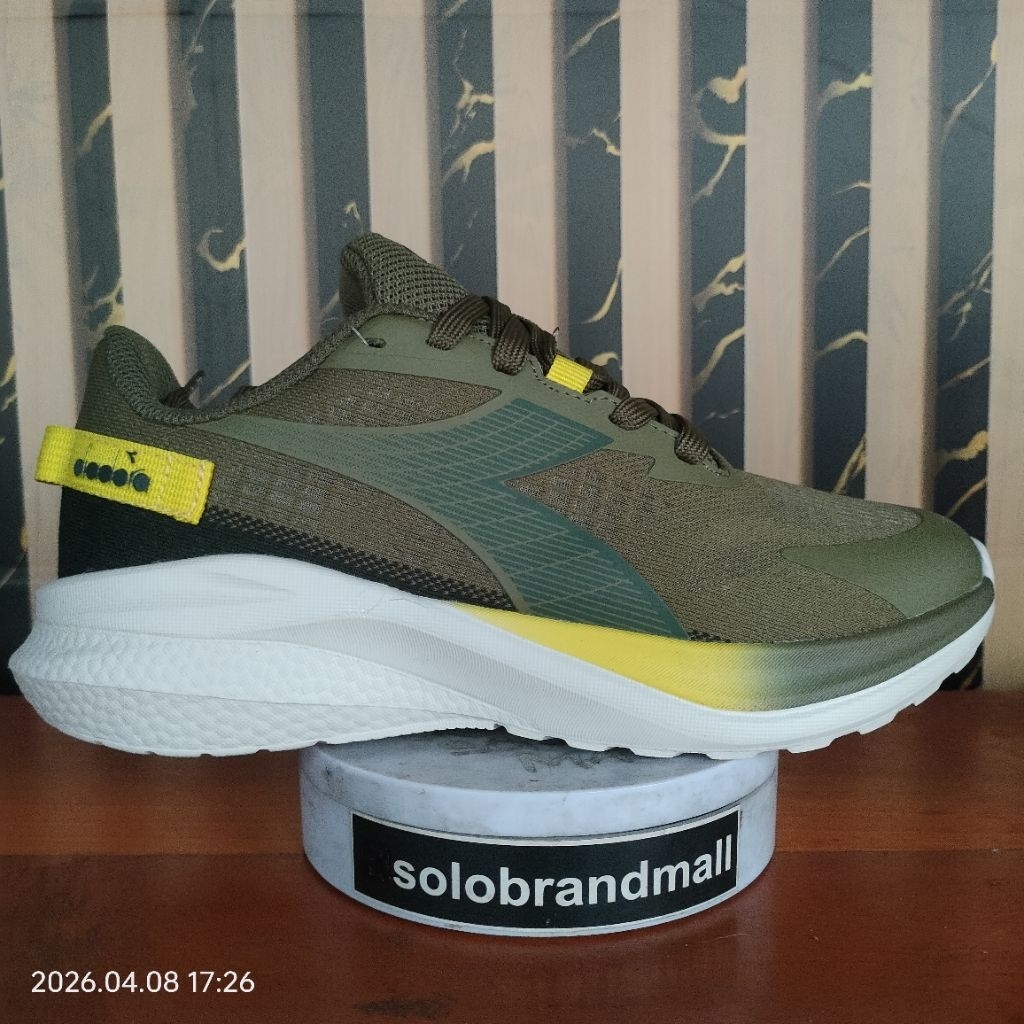 SEPATU RUNNING DIADORA PARANO (M) ARMY/ DIARU250902A