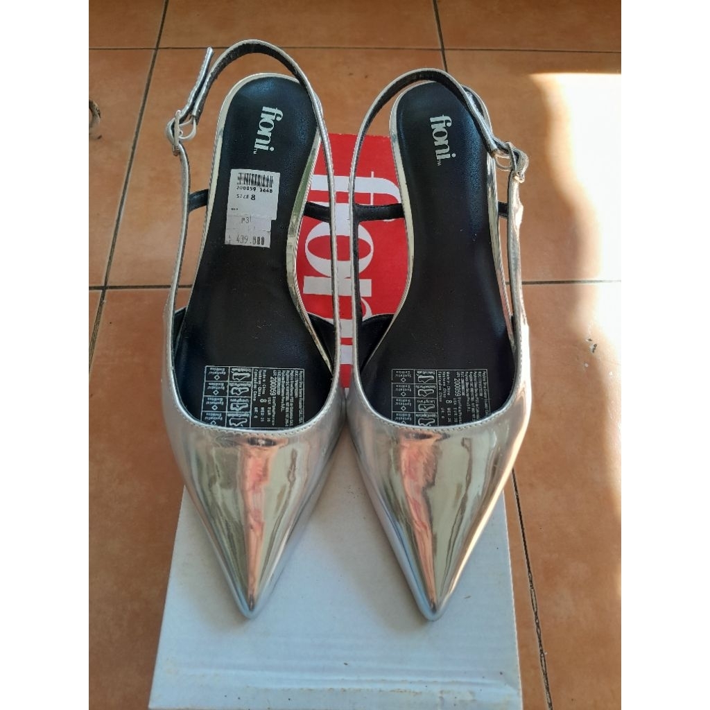 PRELOVED Sepatu Fioni Payless Heels Silver