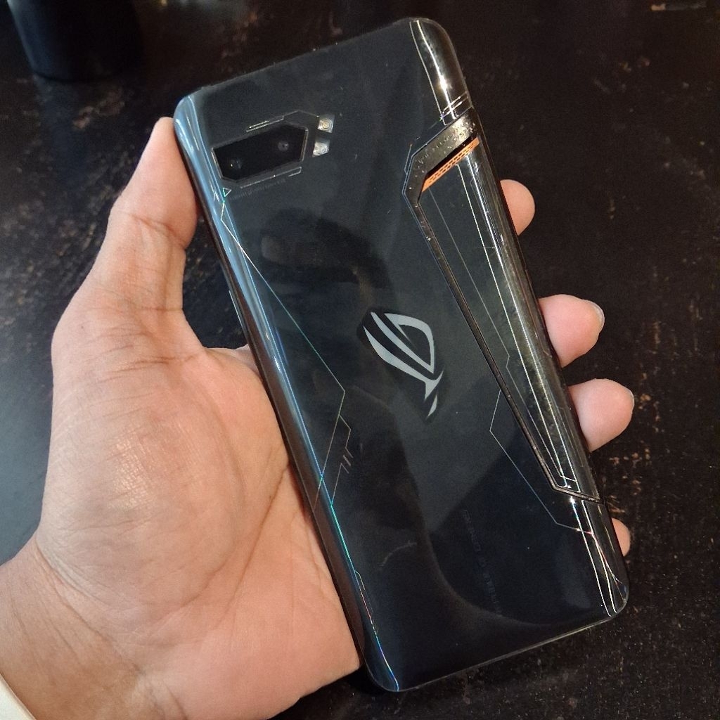 ASUS ROG PHONE 2 Ram 12/512 HP Second Murah II