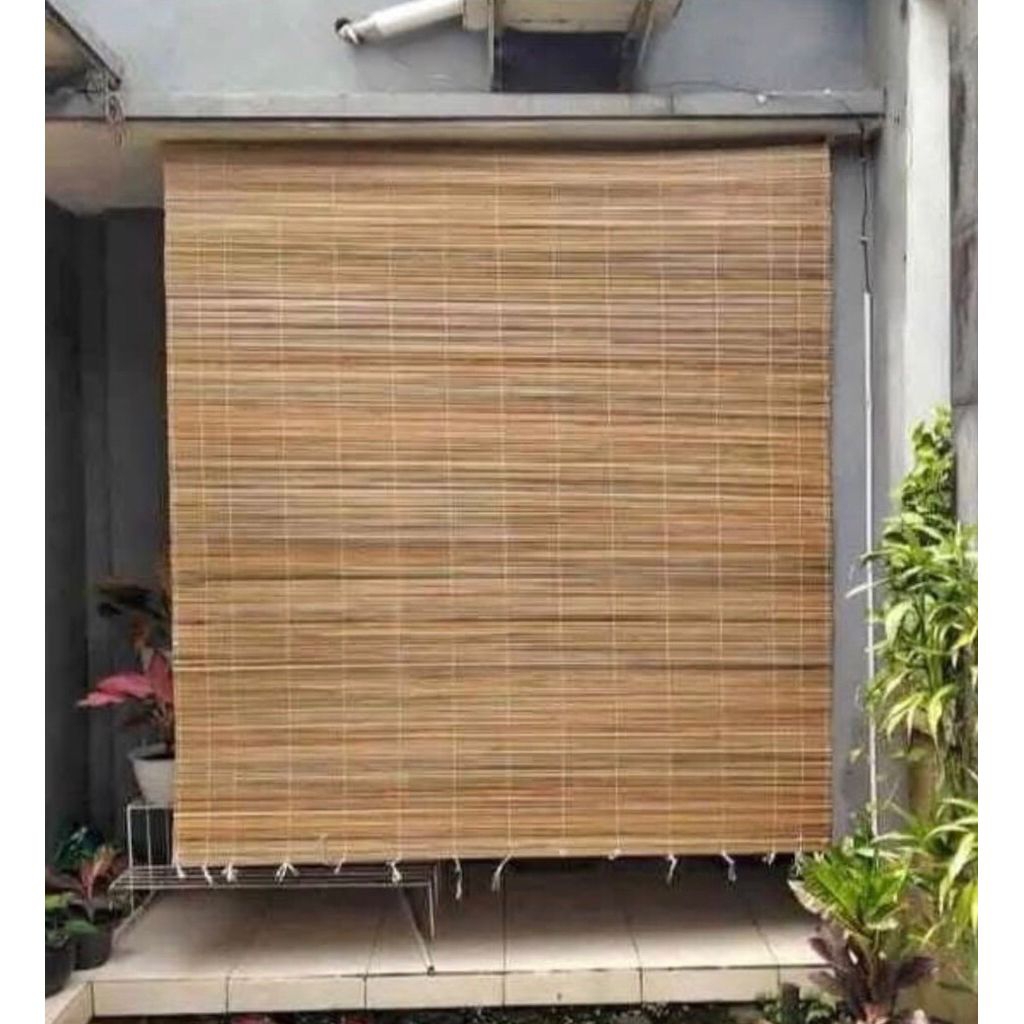 Tirai bambu sawit Tirai bambu vernis natural penutup teras rumah anti panas