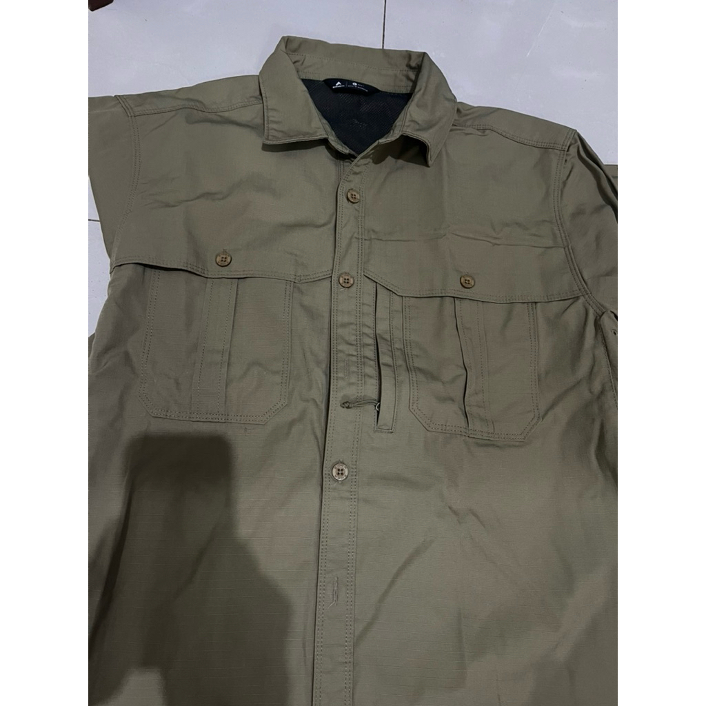 kemeja Eiger Ambition Black Borneo Asli