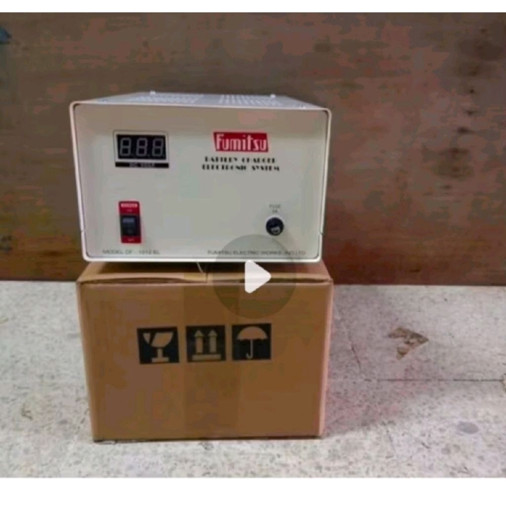 FUMITSU CF 1012 EL FULL AUTOMATIC BATTERY CHARGER 12V