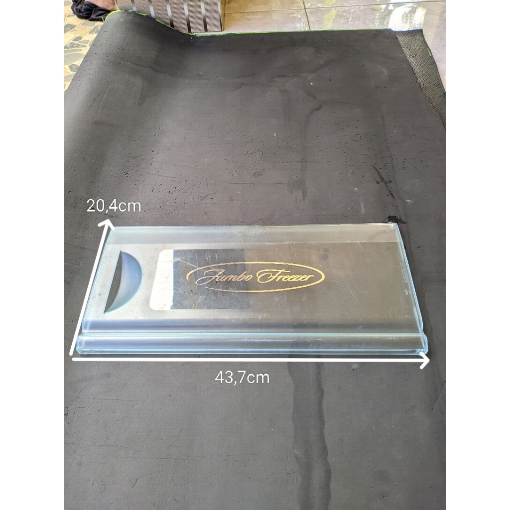 pintu freezer kulkas Polytron