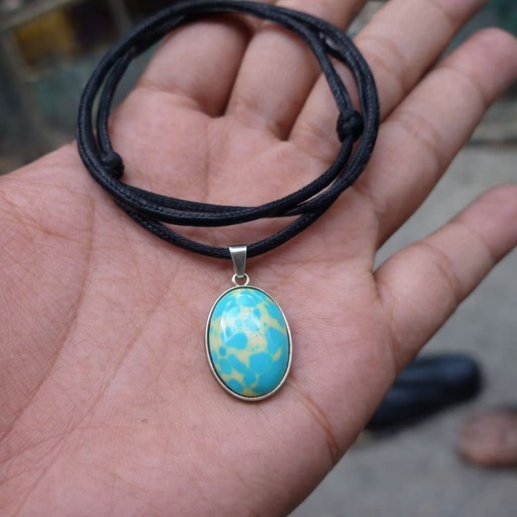 kalung liontin batu akik pirus mesir urat perak tali hitam