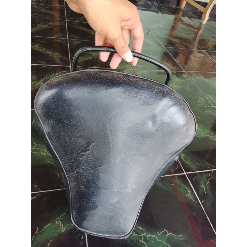 Jok Pisah Depan Vespa PTS 100