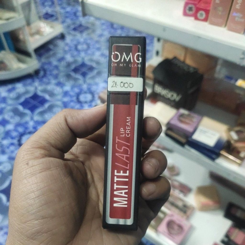OMG Oh My Glam Mattelast Lip Cream no.11 (bumble)