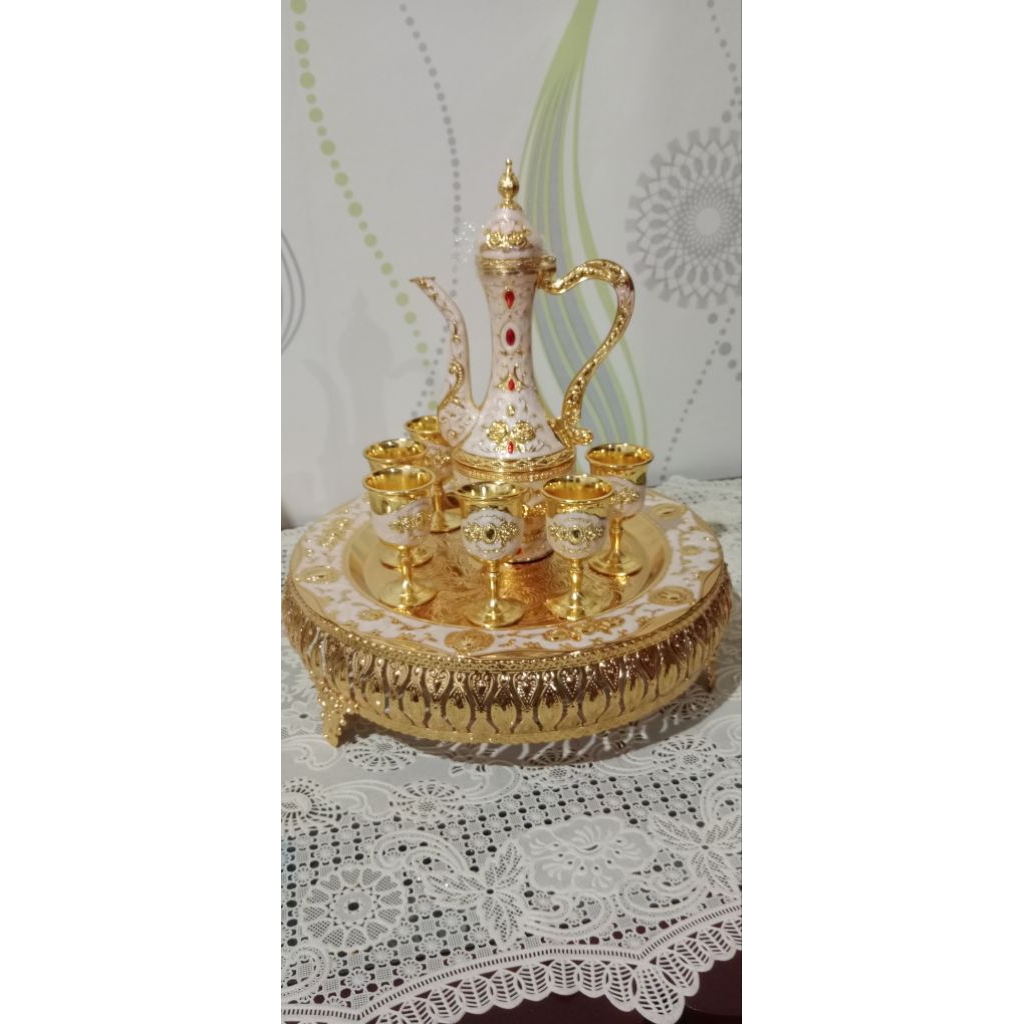 Set Gelas Anggur Teko Arab Aladin Emas 6 Pcs - Elegan, Mudah Dibersihkan, Hiasan Eksklusif