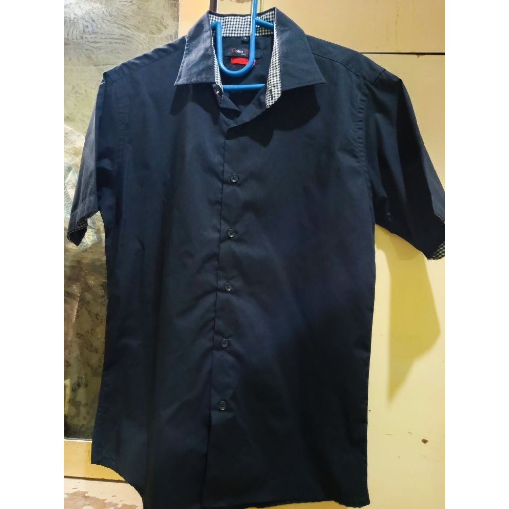 Kemeja Colin Dion Slim Fit Size L Preloved