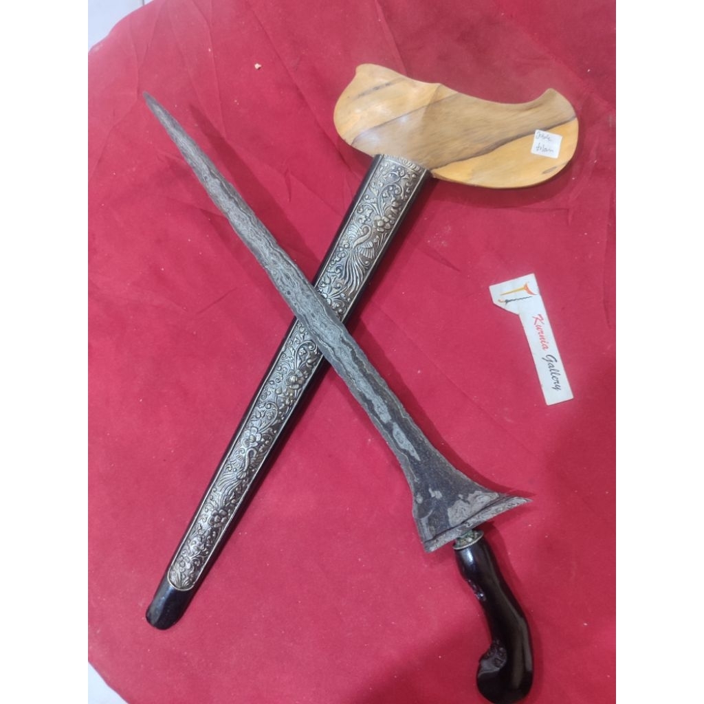 Keris Jalak Tilam Sari tua sepuh pamor wengkon Isen