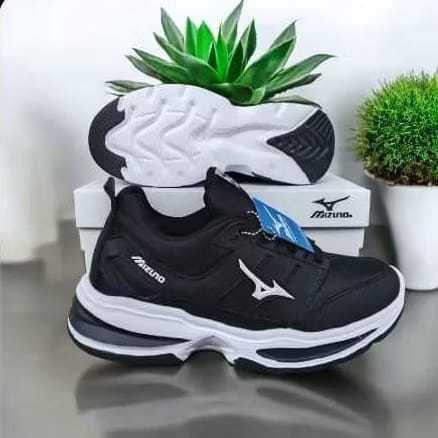 Sepatu Mizuno Pria Model Running Hitam Putih - Sepatu Olahraga Volly - Spatu Sneakers Pria Wanita Or
