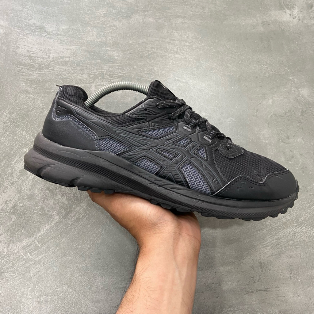 [Size 43.5] ASICS Trail Scout 3 ‘Triple Black’ (1011B700-002) Second Original Good Condition. Harga 
