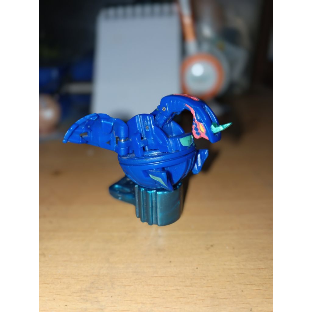 Bakugan spin dragonoid aquos