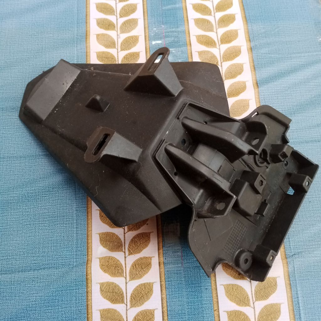 SPAKBOR SLEBOR BELAKANG AEROX NEW 155 CONNECTED ABS KEYLESS ORIGINAL SECOND