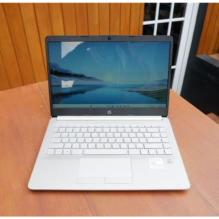 Laptop HP 14s-cf2075TU Intel Core i3-10110U Ram 8Gb Ssd 256Gb  KEYBOARD BACKLIGHT KONDISI MULUS WIND
