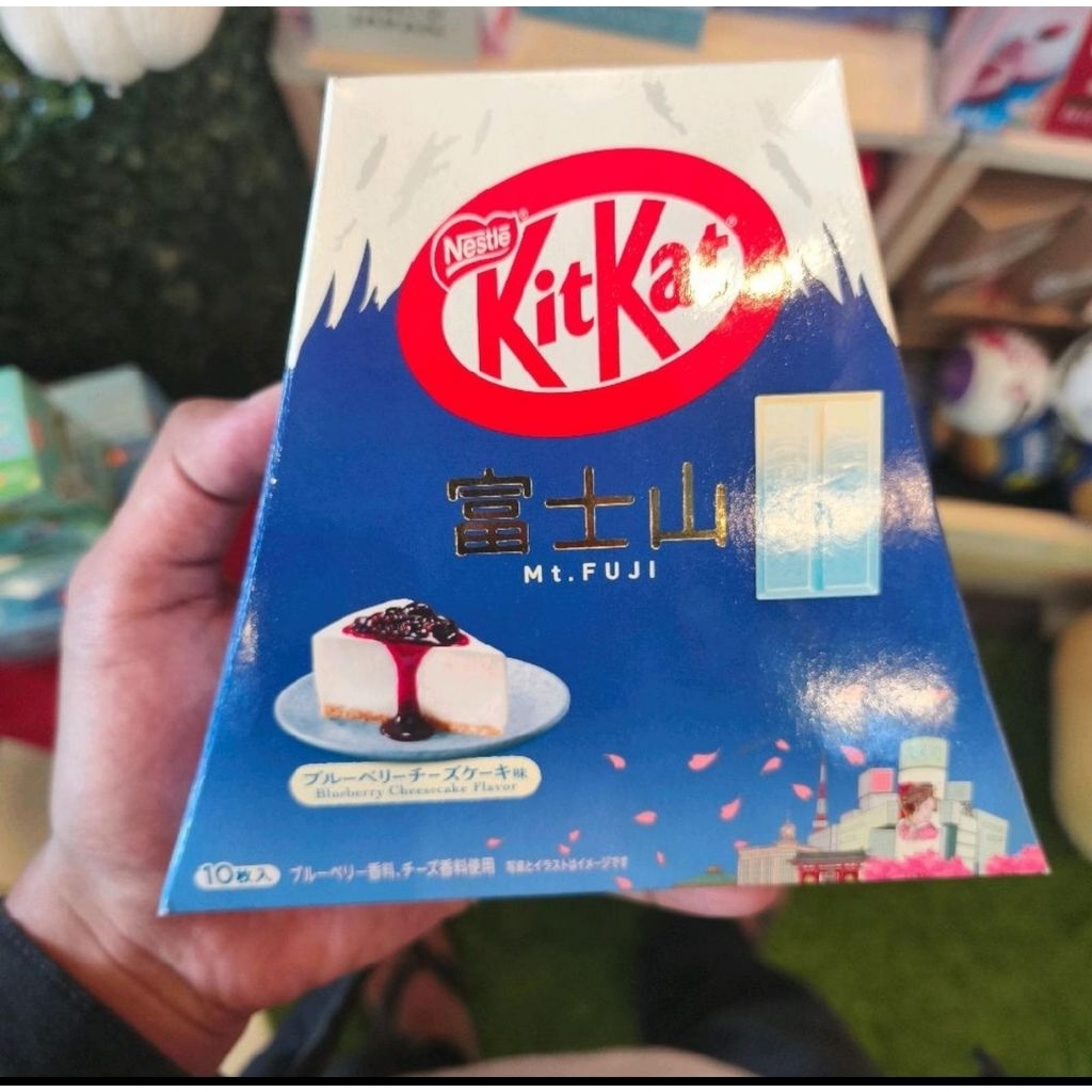 Nestle kitkat import jepang cheese cake bluberry gift pack isi 10 pcs