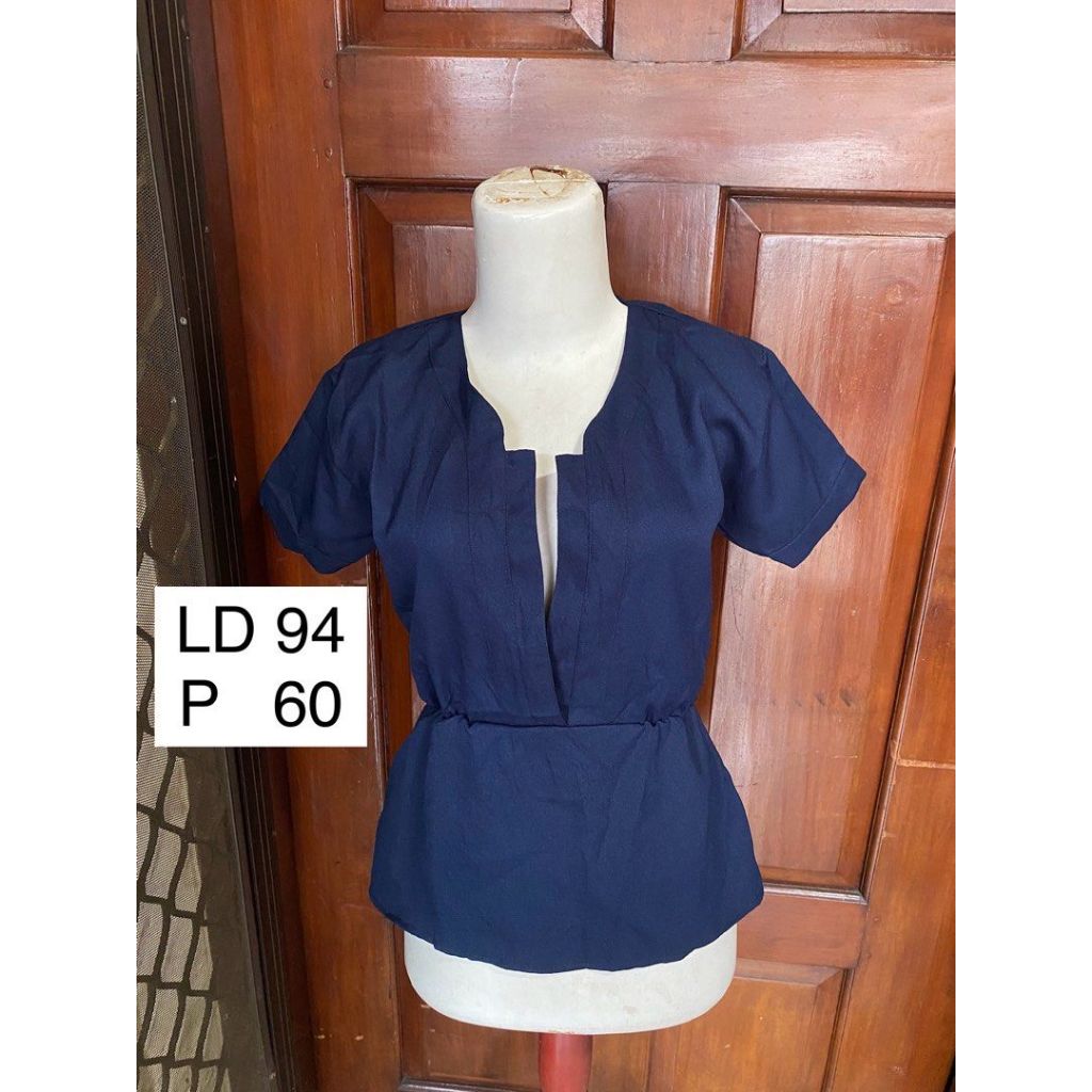 Navy Blouse Atasan Wanita Lengan Pendek Biru DongkerNavy Blouse Atasan Wanita Lengan Pendek Biru Don