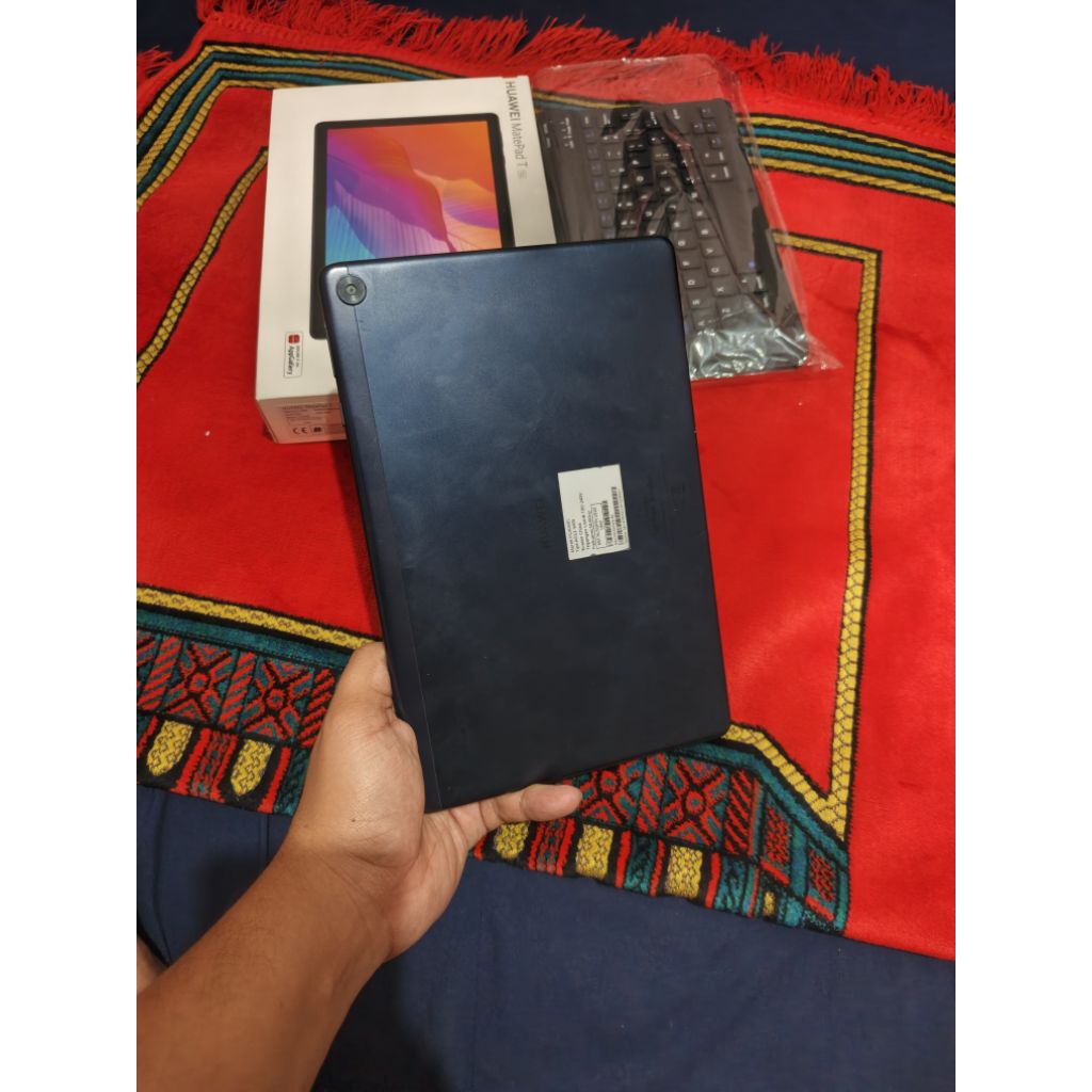 huawei matepad T10s 64gb bonus keyboard fulset dus lengkap normal bagus garansi resmi 9.7in normal s