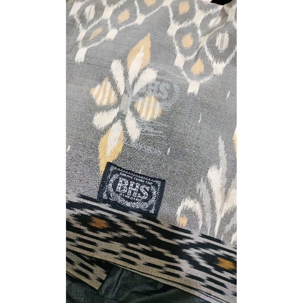 Sarung BHS Full Sutra Preloved Aman