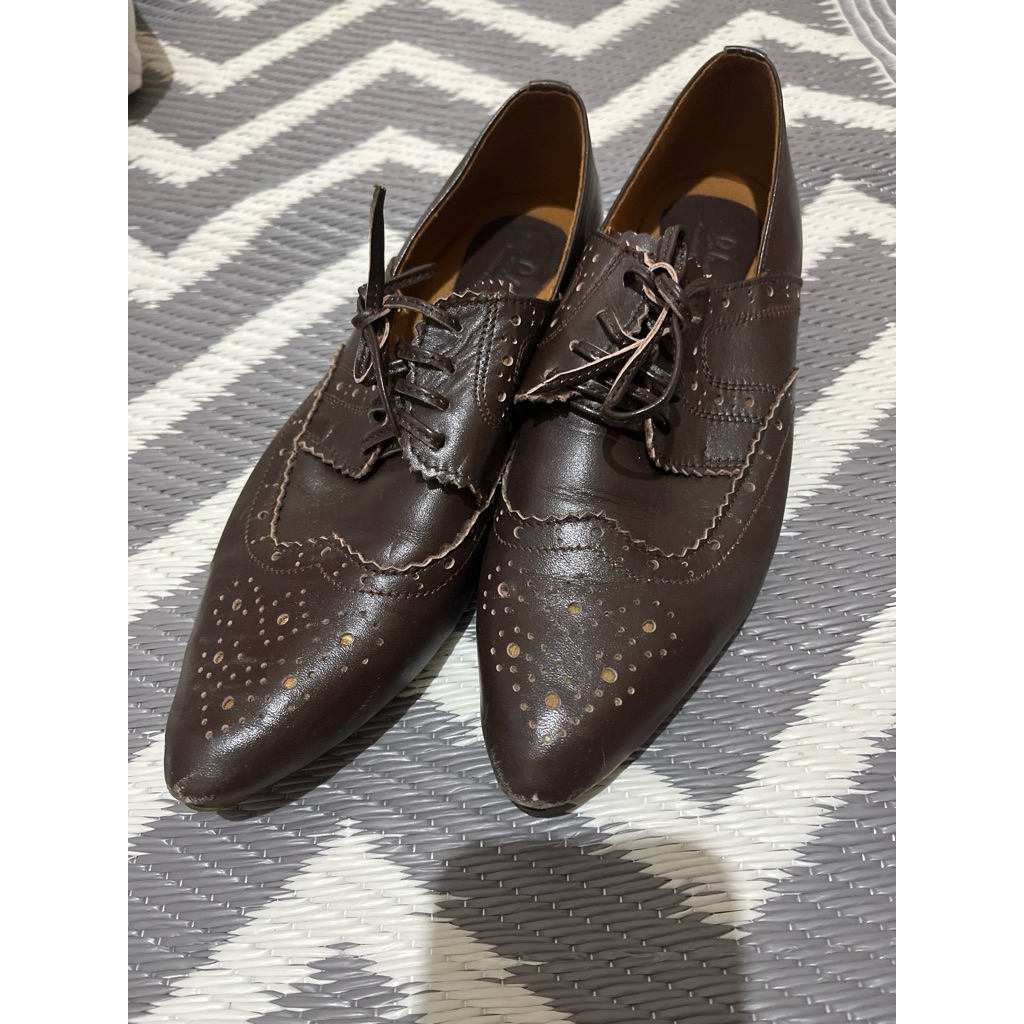 serlium sepatu kulit asli