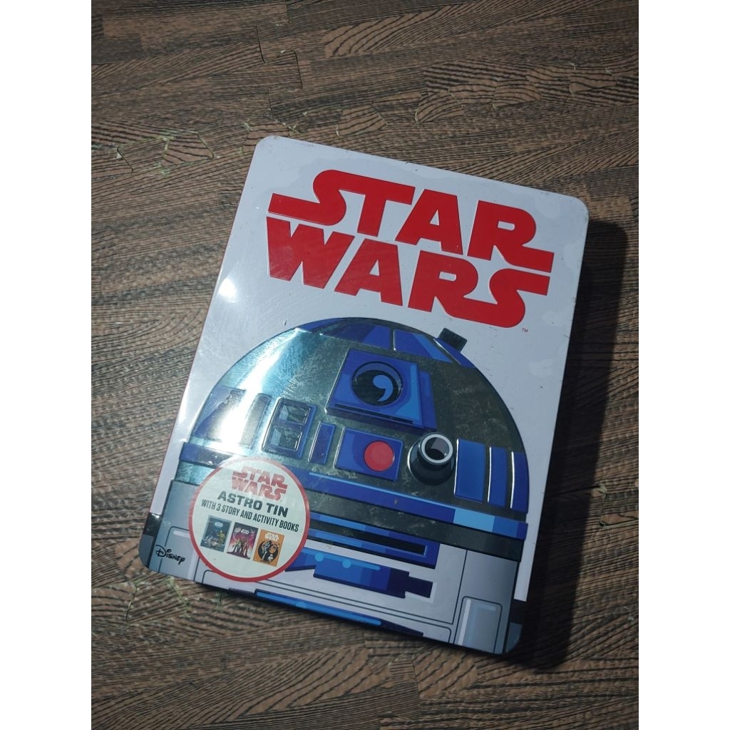 Star Wars Astro Tin Steelcase With 3 Story Books