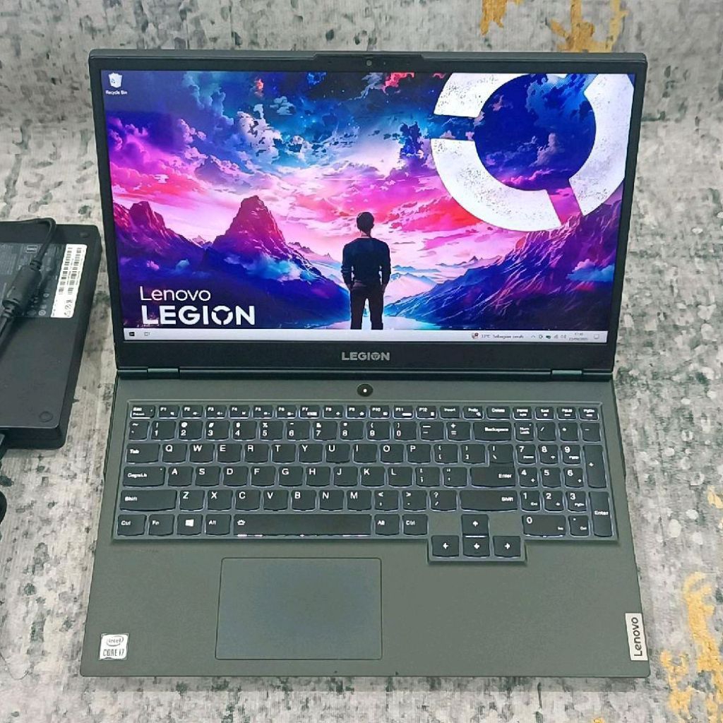 Lenovo Legion 5 Core i7-10750H 16GB 512GB GTX 1650 Ti 4GB Full HD 120Hz Like New