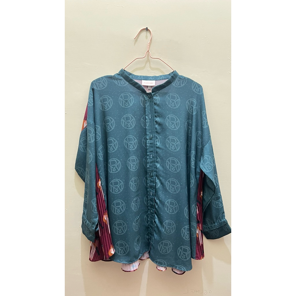 Preloved Bristol Top Ria Miranda