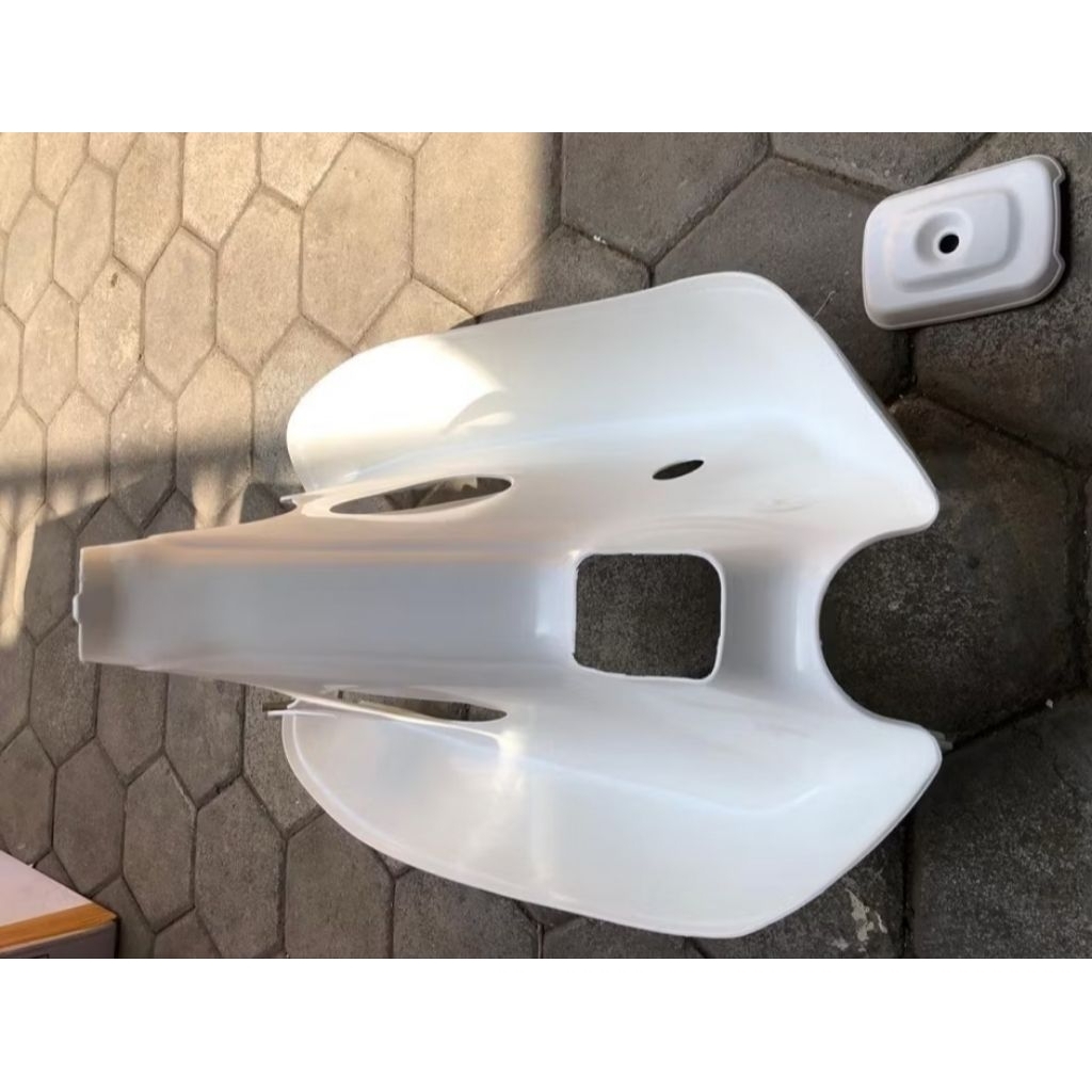 Sayap Motor Honda C70 Berkualitas, Bahan Tebal, Cat Mengkilap