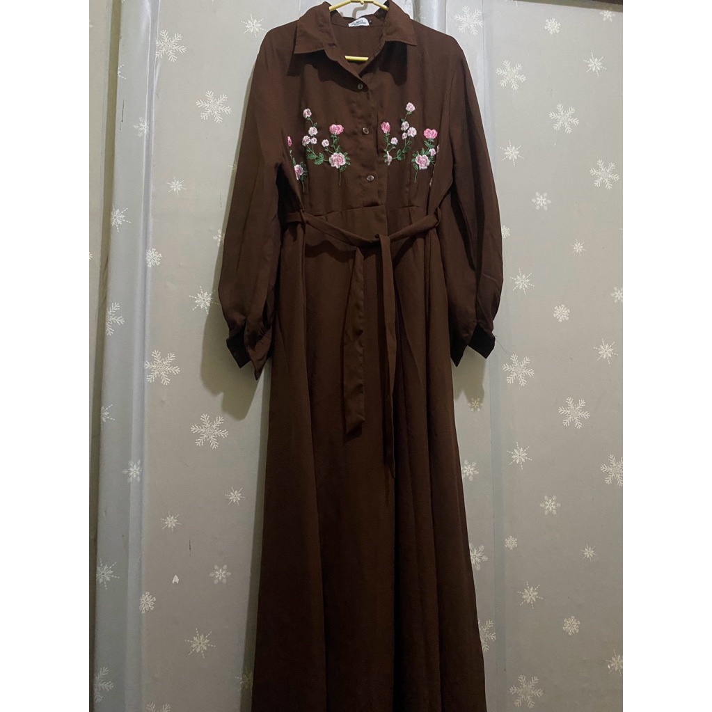Dress mahogany