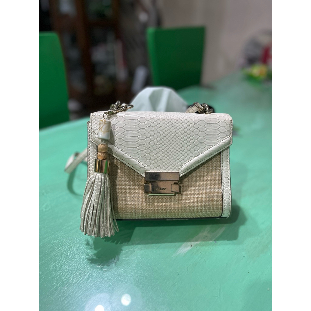 aldo sling bag preloved