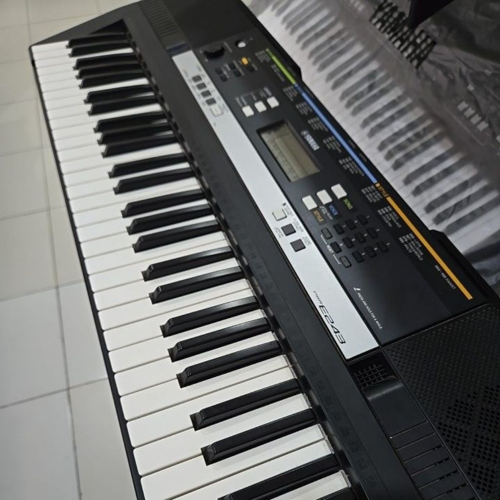 YAMAHA PSR E243 / YAMAHA PSR E 243 KEYBOARD ARRANGER COCOK UNTUK PEMULA