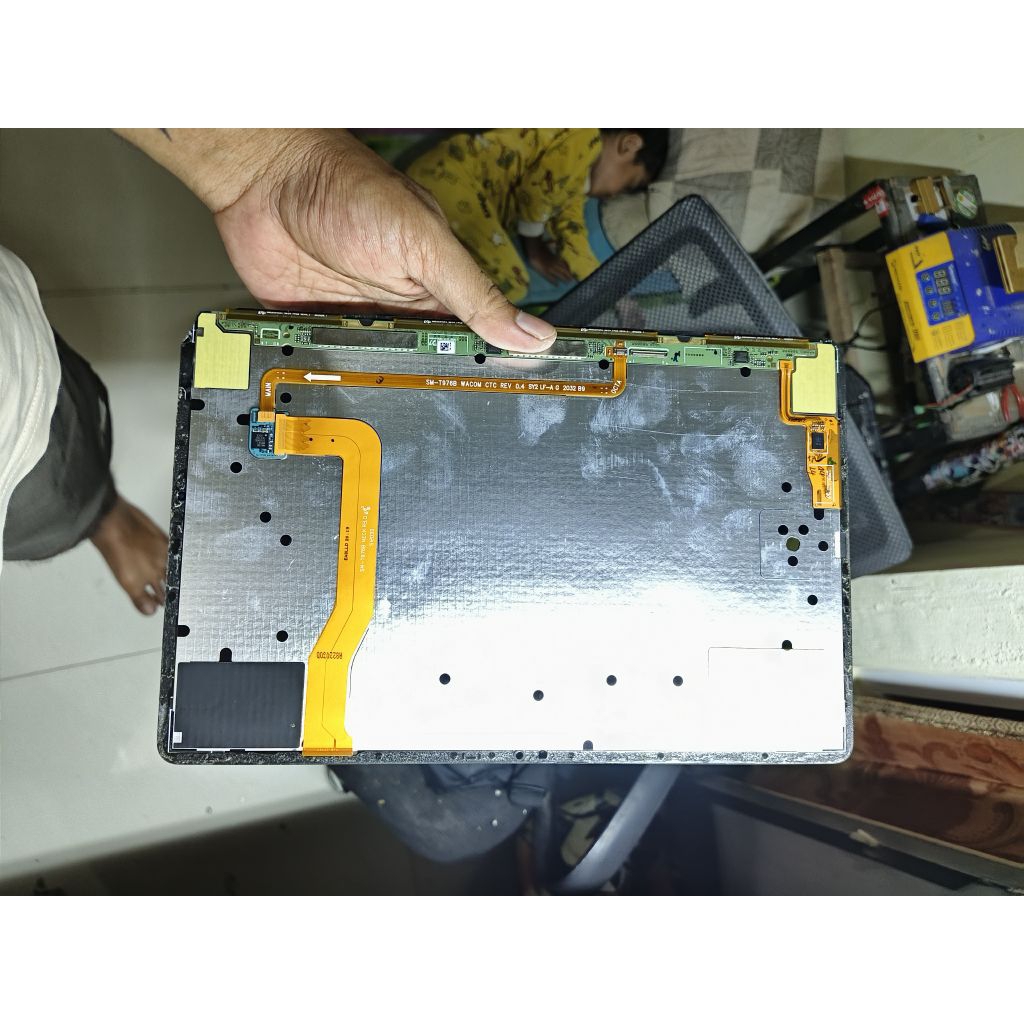 lcd tab s7 plus minus