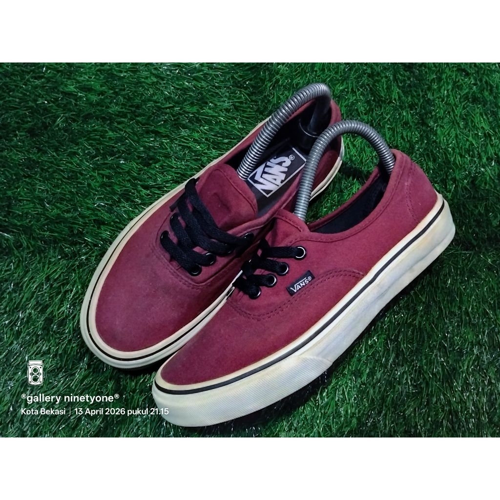 sepatu Vans authentic og merah maroon sepatu casual sepatu Vans authentic