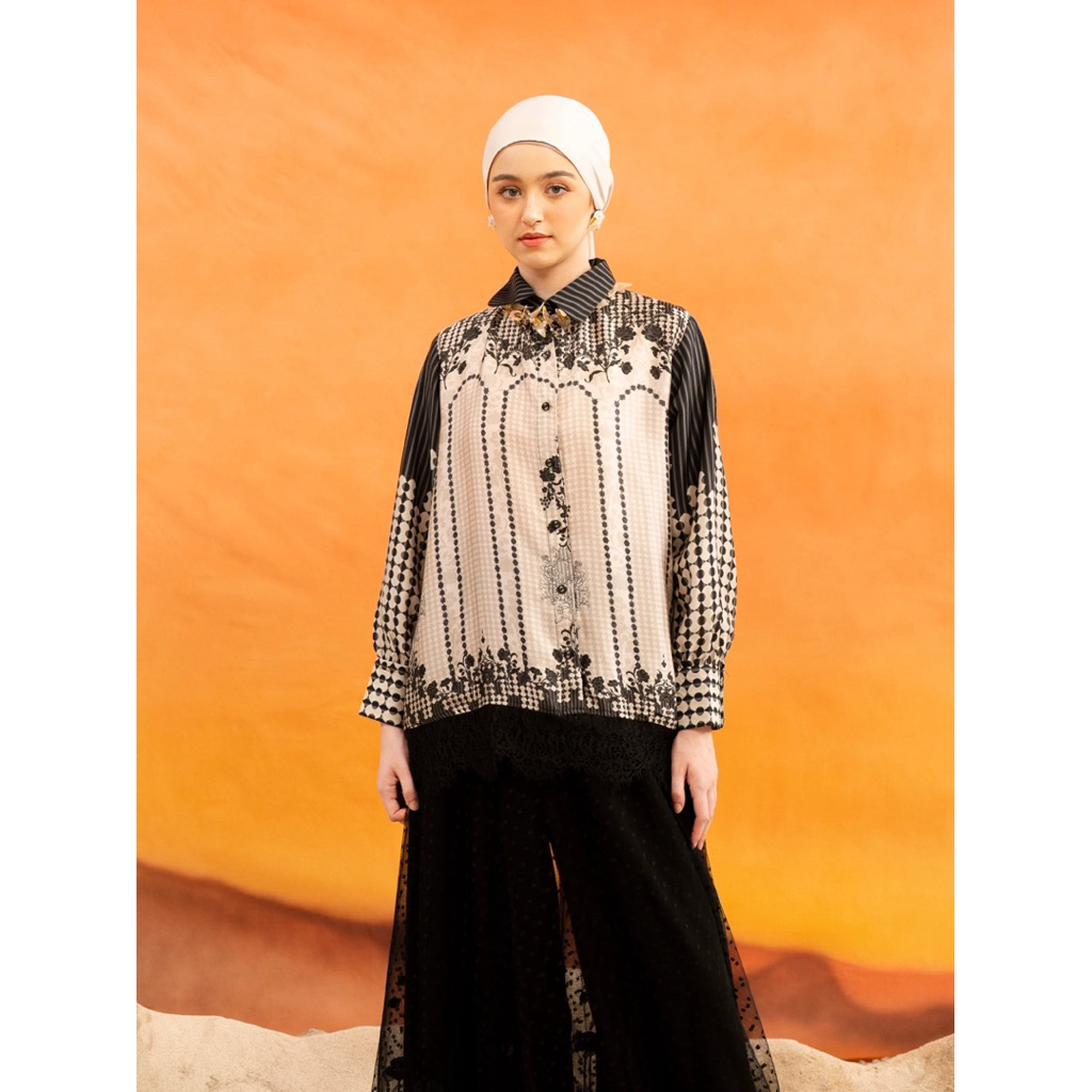 Razline Top Creme Size S Aleza [PRELOVED]
