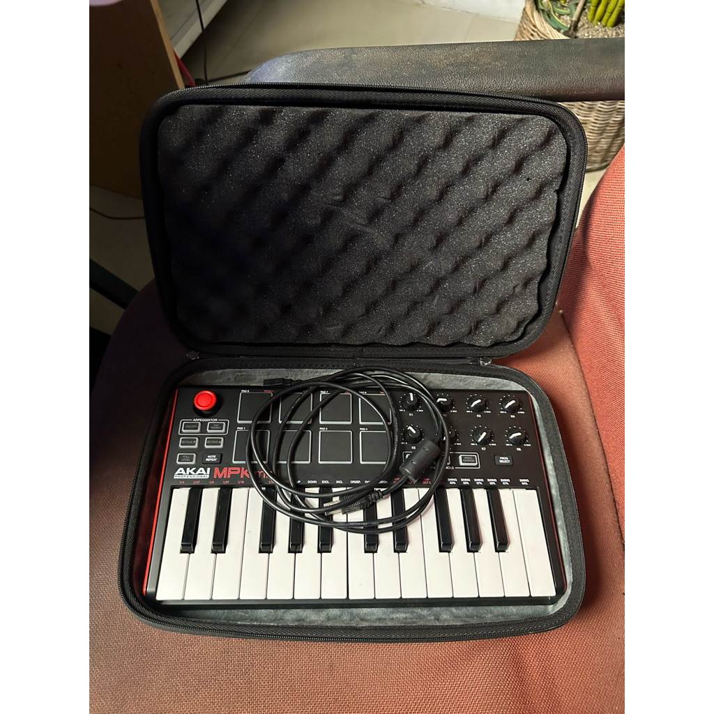 AKAI MPK MINI