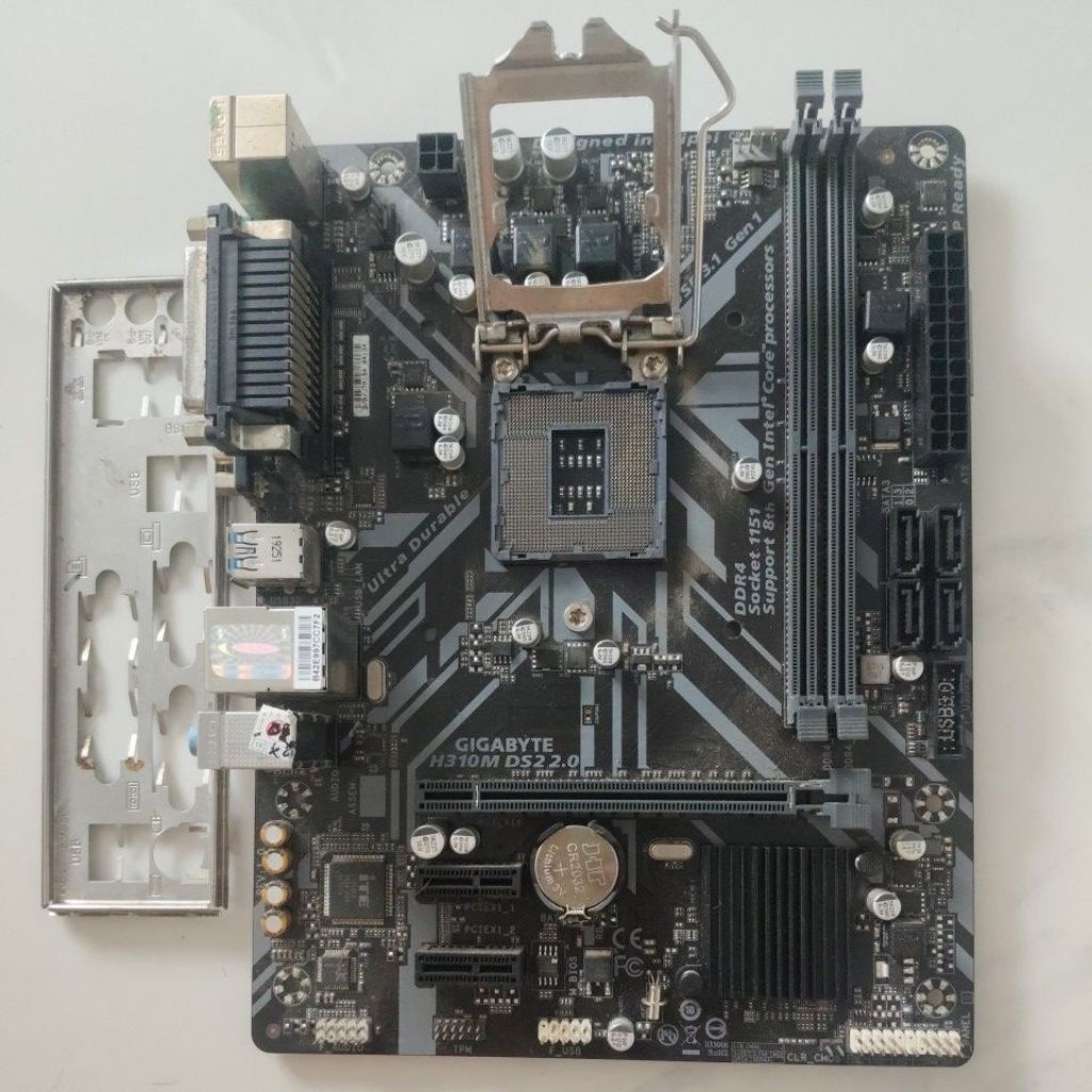 PAKET MOBO GIGABYTE H310M DS2 + I5 8400