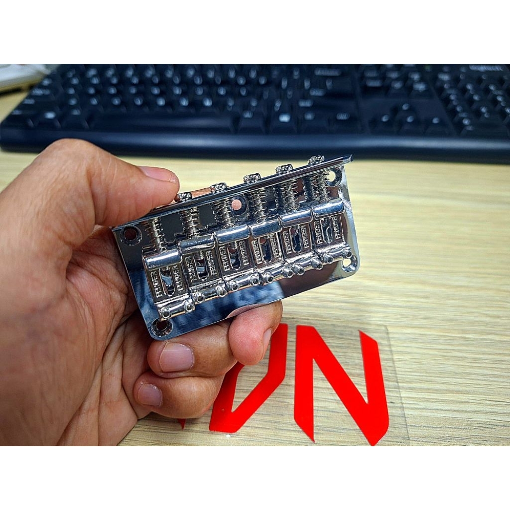 Fender Strat Bridge, Mexico Vintage Non-Tremolo Hardtail