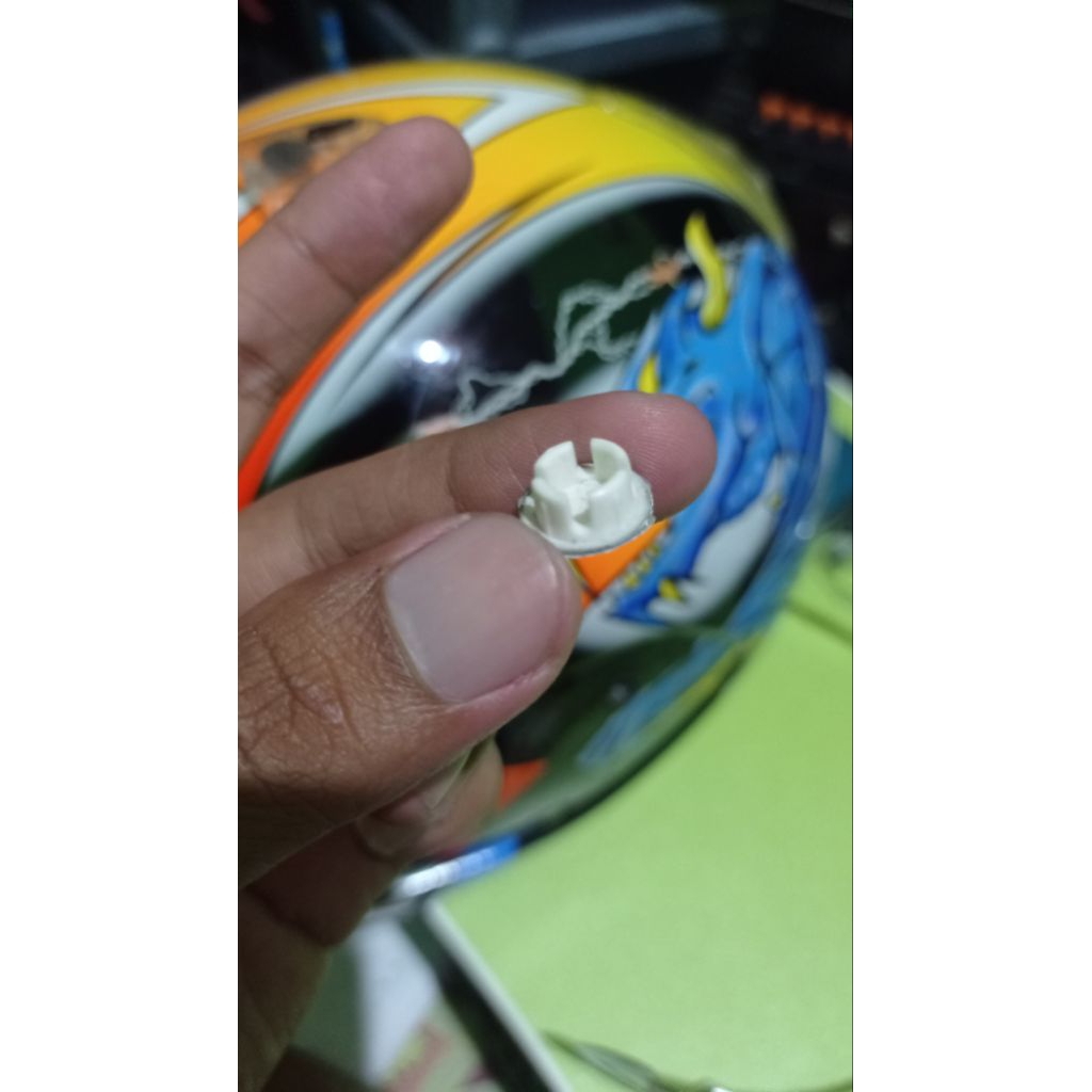 Tutup lubang vent arai
