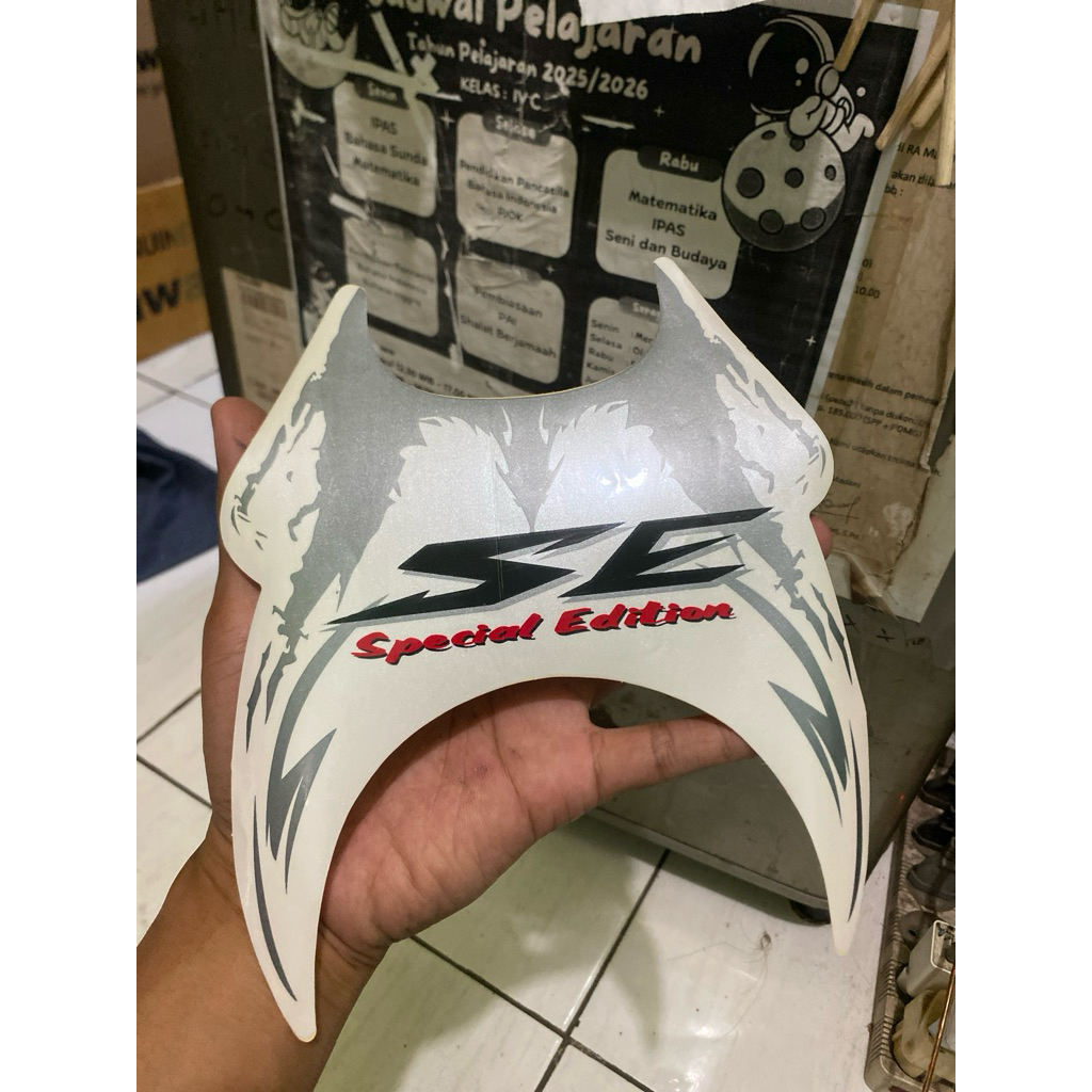 Stiker striping tangki ninja rr new SE putih