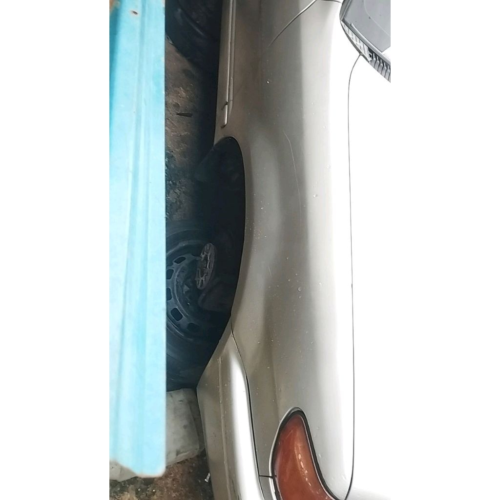 BODY FENDER DEPAN KANAN KIRI SEPASANG ORIGINAL COPOTAN UNIT MOBIL SEDAN TOYOTA SOLUNA