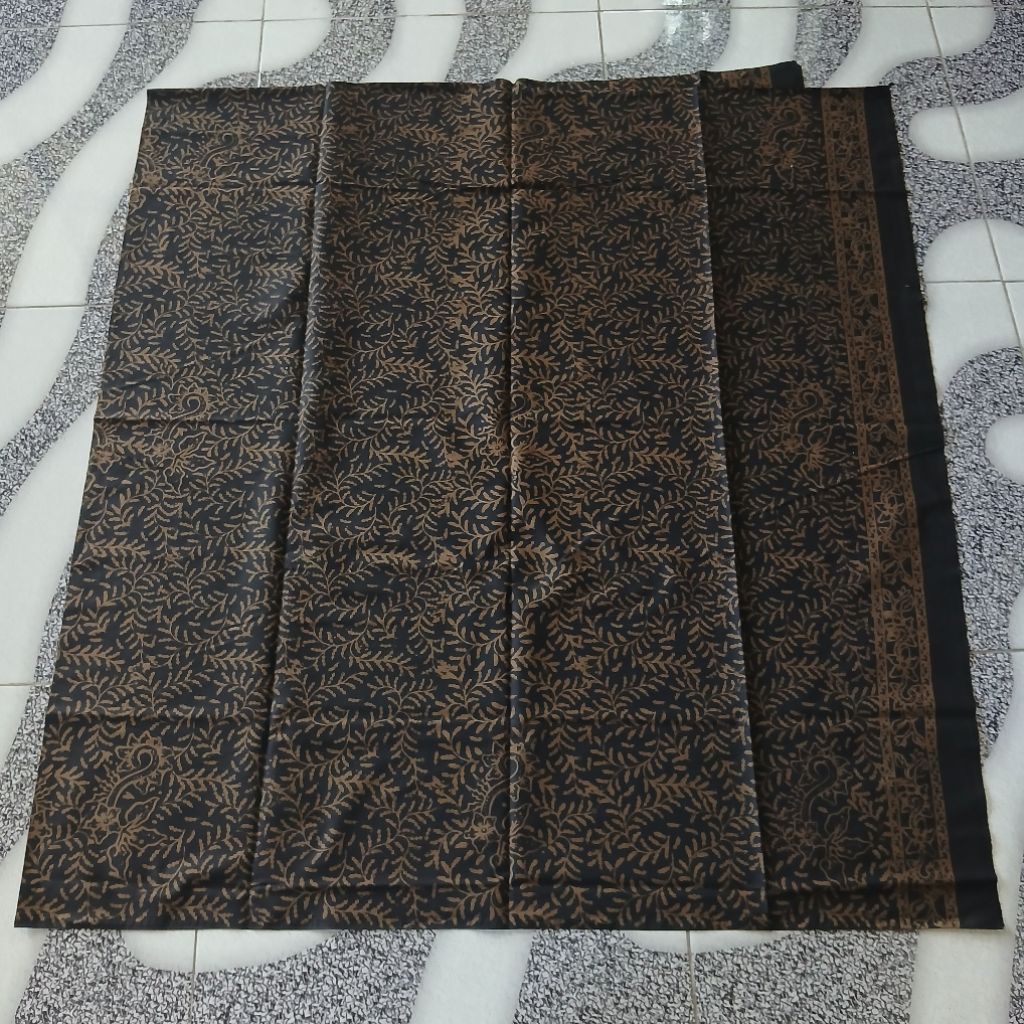 Batik Banyuwangi motif putri malu