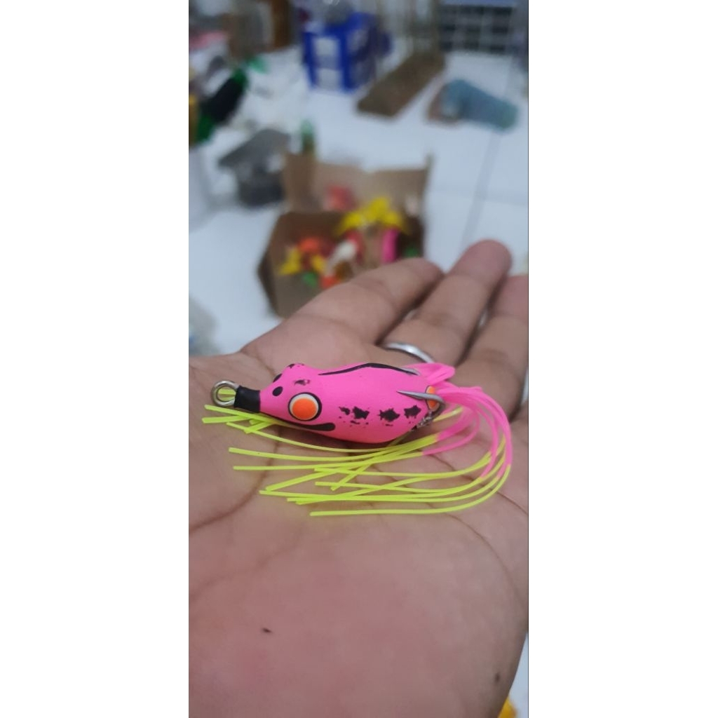 soft frog skrit 3 cm VMC hook