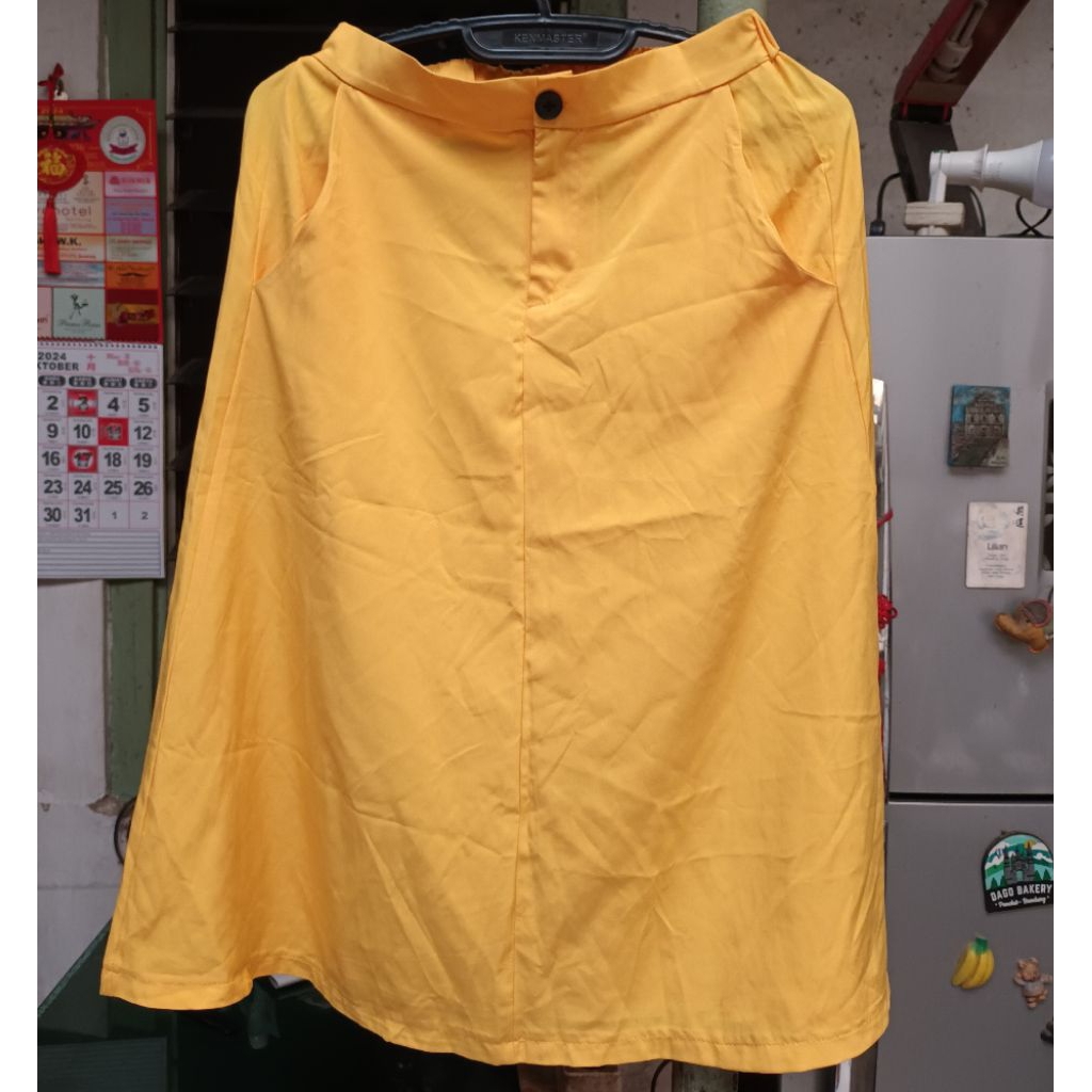 Maxi Skirt / Rok Panjang warna Kuning Polos