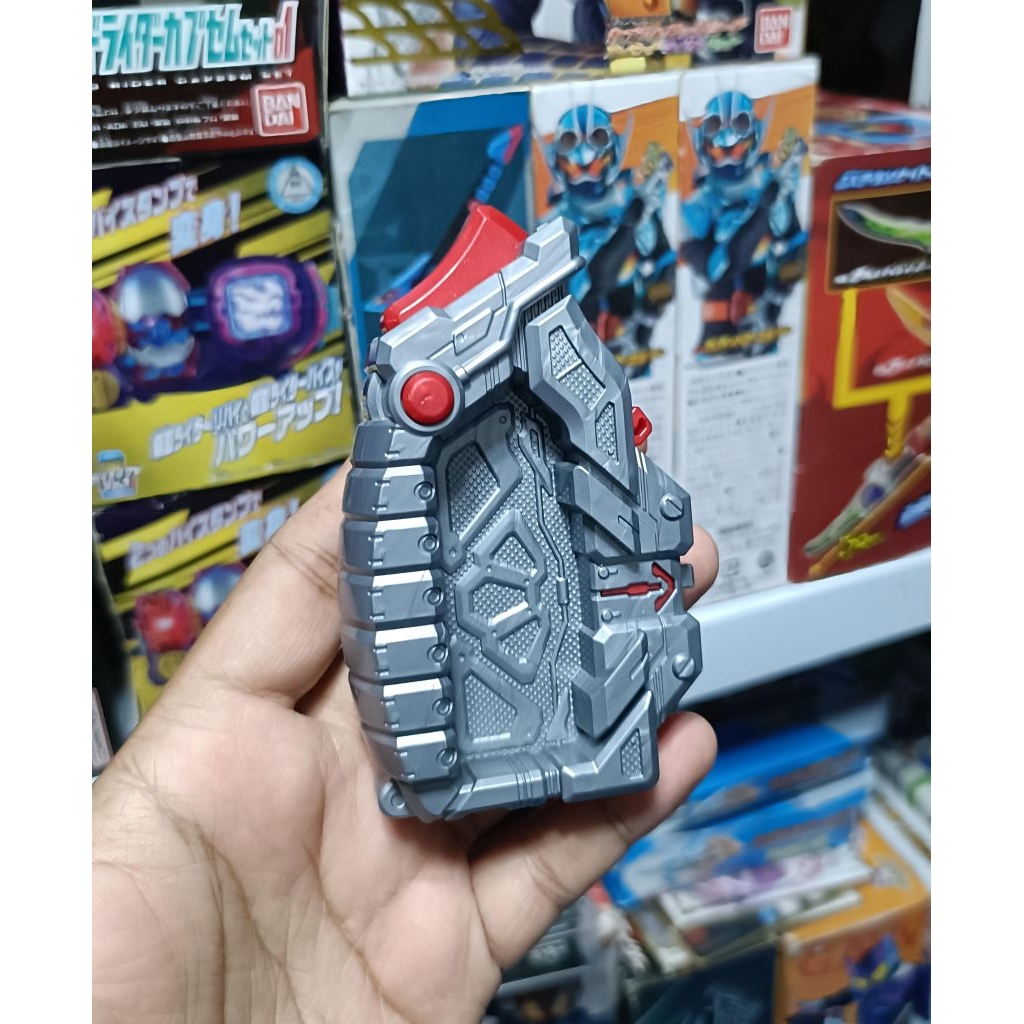 DX ASSAULT GRIP PROGRISE KEY KAMEN RIDER VULCAN - KAMEN B