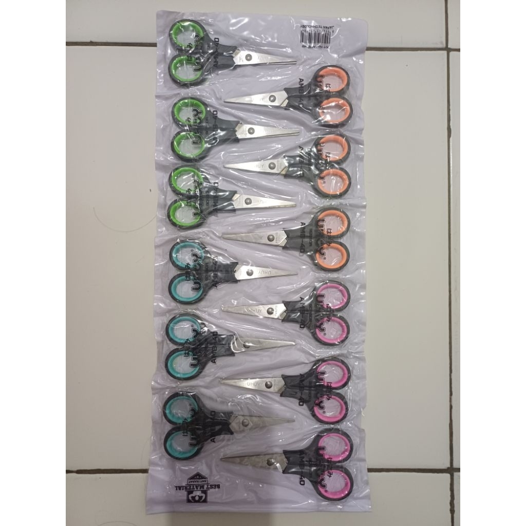Gunting Kecil 1 Renceng (12 Pcs)
