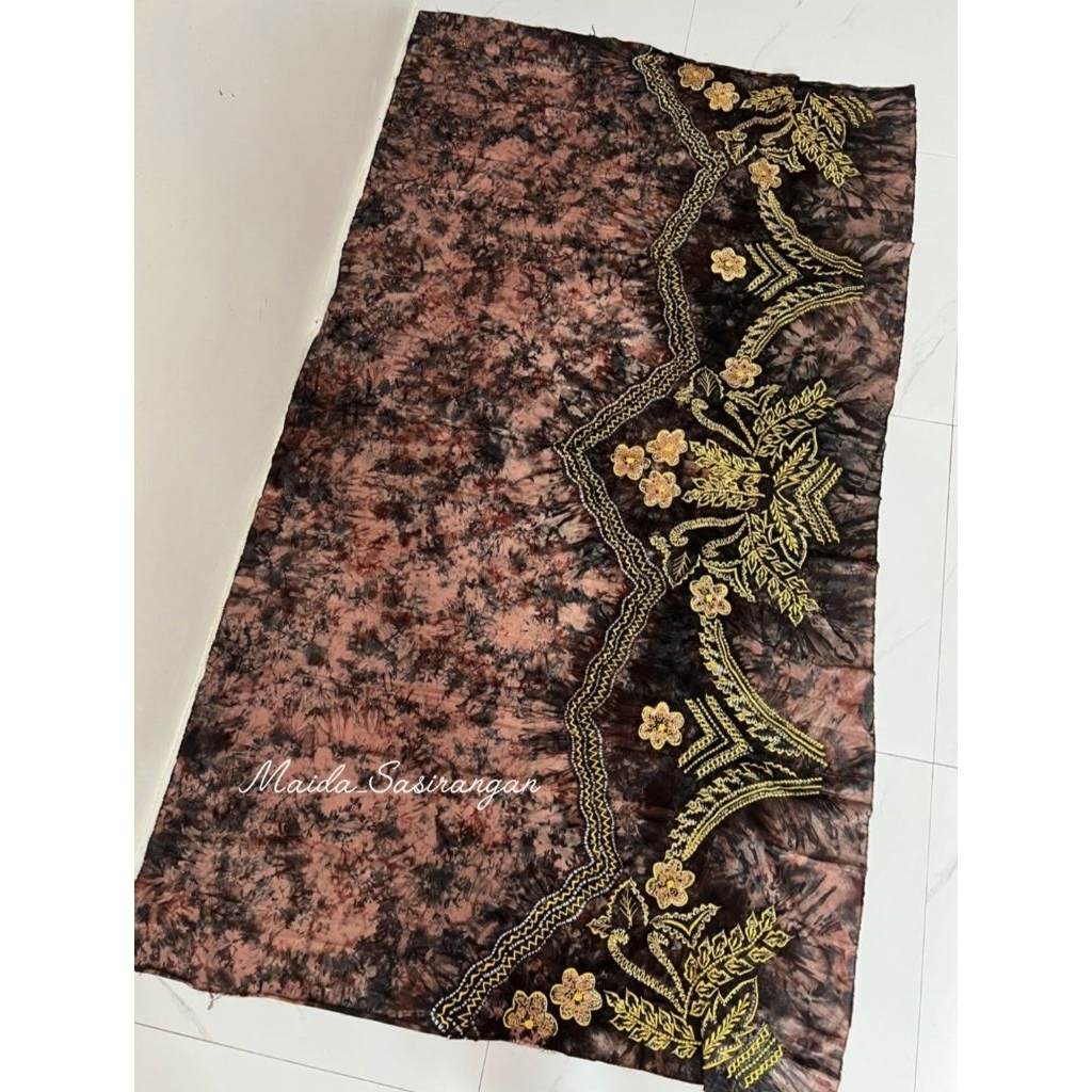 Kain Sasirangan Bordir