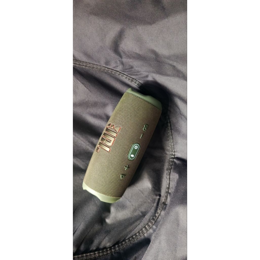 JBL charge 5